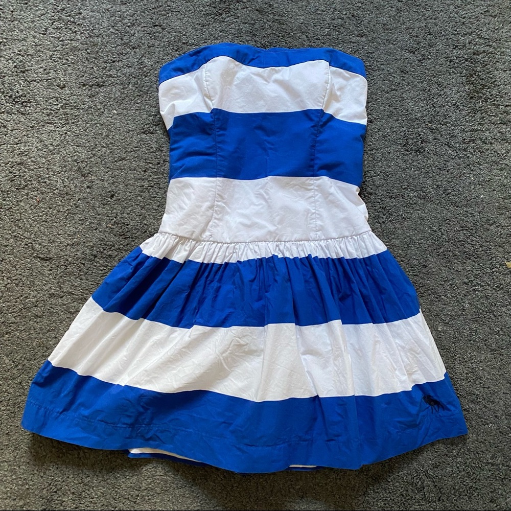 Abercrombie corset dress 🤍💙